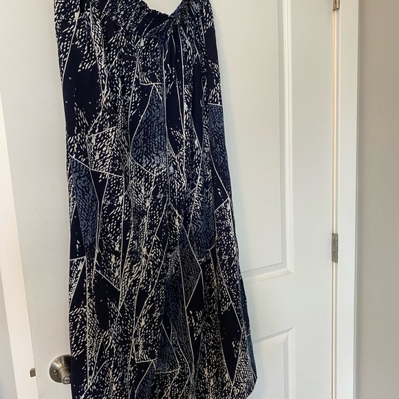 NEVER WORN! Navy and White Geometric Print Palazzo Pant - Picture 5 of 7